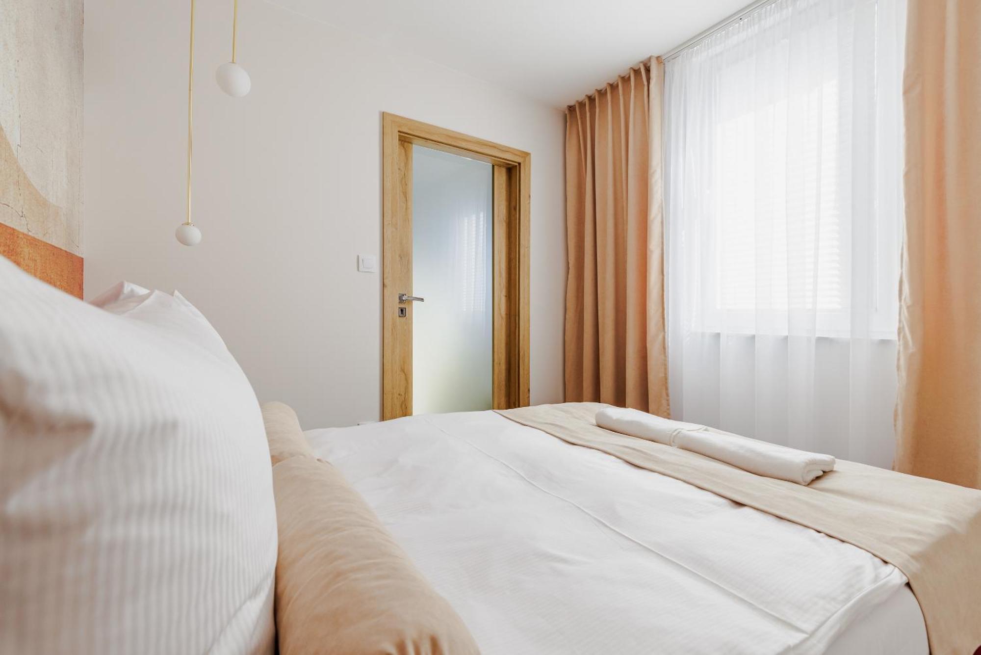 Aparthotel Cisza I Spokoj Raszyn Exterior foto